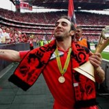 Campeões europeus de futsal pelo Benfica na Comissão de Honra de Vieira