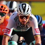 Peter Sagan relegado para último do pelotão por 'sprint' irregular da Volta a França