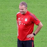 Bastou um... Flick: técnico tem mais troféus no Bayern Munique do que derrotas