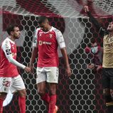 A crónica do Sp. Braga-Santa Clara, 0-1: Resposta tardia embateu no ferro