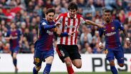Mikel San José (31 anos, médio, última equipa: Athletic Bilbao) - Valor de mercado: 4,8 milhões de euros