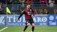 Luca Cigarini (34 anos, médio, última equipa: Cagliari) - Valor de mercado: 800 mil euros