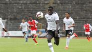 O jovem avançado de 21 anos esteve emprestado ao Lechia Gdansk mas a cedência já terminou. Não deve voltar à equipa B e a SAD procura ainda soluções para o seu futuro