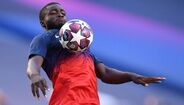 O defesa de 21 anos, Dayot Upamecano (RB Leipzig)