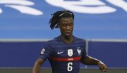 Eduardo Camavinga, médio de apenas 17 anos (Rennes)