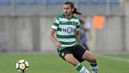 Mattheus Oliveira - há um ano que espera colocação