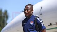 Mapou Yanga-Mbiwa (31 anos, defesa, última equipa: Lyon) - Valor de mercado: 800 mil euros