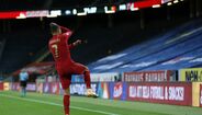 Desde que chegou aos 30 anos marcou 49 golos em 47 jogos pela Seleção Nacional. Antes, desde a estreia com 18 anos e os 29 anos, tinha feito 52 golos em 118 encontros, a uma média de 0,44 golos/jogo. É mesmo como o vinho do Porto...