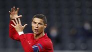 2. Cristiano Ronaldo (total: 98,6 M€ | 58,9 M€ de salário, 39,6 M€ de patrocínios)