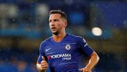 Médio-centro: Drinkwater - Uma das figuras do título inédito do Leicester City na Premier League, mas sem conseguir dar continuidade ao excelente trabalho desempenhado nos foxes. Saiu para o Chelsea em 2017, por uma verba a rondar os 38 milhões de euros, e até ao momento só alinhou em 23 partidas. Conta com empréstimos a Burnley e Aston Villa.