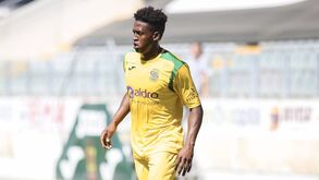 Paços de Ferreira joga particular em Leeds sem Luther Singh