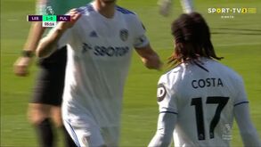 Hélder Costa estreia-se a marcar na Premier League e logo com uma 'bomba'
