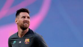 As razões que poderão levar Lionel Messi a ficar no Barcelona