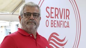 Servir o Benfica esclarece sócios em três casas