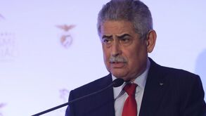 Luís Filipe Vieira rejeita falar de vendas e admite: «Nas dificuldades é que temos de investir»