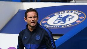 Lampard 'desenha' equipa de luxo e há quem questione se Thiago Silva tem lugar neste onze
