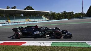 Lewis Hamilton fez a volta mais rápida da história da F1