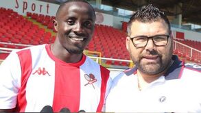 Christophe Nduwarugira reforça meio-campo do Leixões