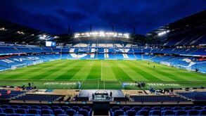 Manchester City anuncia dois casos de Covid-19 no plantel às ordens de Guardiola