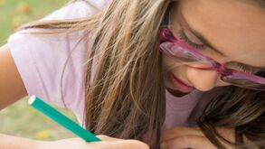 Bola da Supertaça Europeia vai ter desenho de menina portuguesa