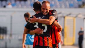 André Silva a dar show na Taça da Alemanha: abre o marcador e assiste... Bas Dost