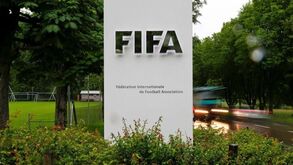 Coronavírus: FIFA estima perdas de 12 mil milhões e tem plano de apoio a federações