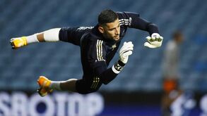 Casilla: de condenado por racismo a capitão do Leeds