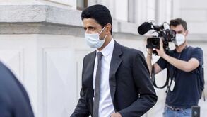 Dono do PSG sentou-se no banco dos réus: Uma 'embrulhada' que não chama só Al-Khelaïfi