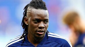 Lyon oficializa venda de Bertrand Traoré ao Aston Villa por mais de 18 milhões de euros
