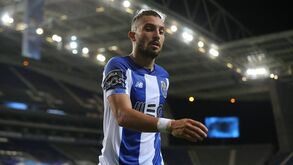 Alex Telles: «Despedida? Estou focado no FC Porto. No resto tenho pessoas a trabalhar para mim»