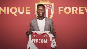 Monaco oficializa chegada de Florentino