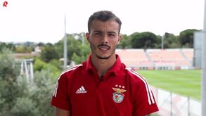Diogo Gonçalves já tem cartas do UNO do Benfica e dá dica aos leitores de Record