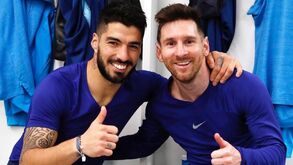 Messi despede-se de Suárez e deixa recado ao Barcelona: «Não merecias ser expulso assim»
