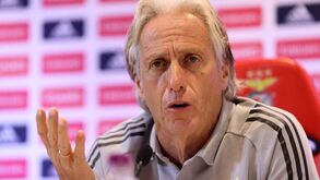 Jorge Jesus questiona DGS: «Não podem estar 15 ou 20 mil na Luz ou no Dragão?»