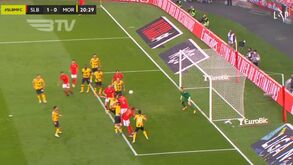 Golo no possível jogo de despedida: Rúben Dias adiantou assim o Benfica