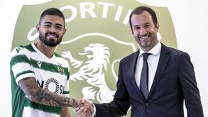 Sporting oficializa a contratação de Tabata