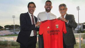 Otamendi blindado por uma cláusula de 30 milhões de euros