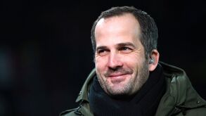 Manuel Baum é o novo treinador do Schalke 04 de Gonçalo Paciência