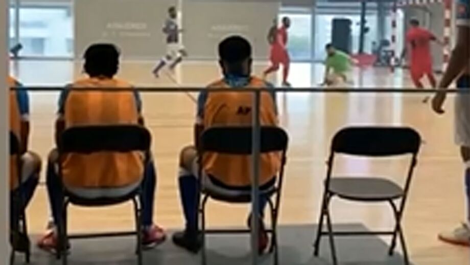 Franceses já vibram com magia de Ricardinho