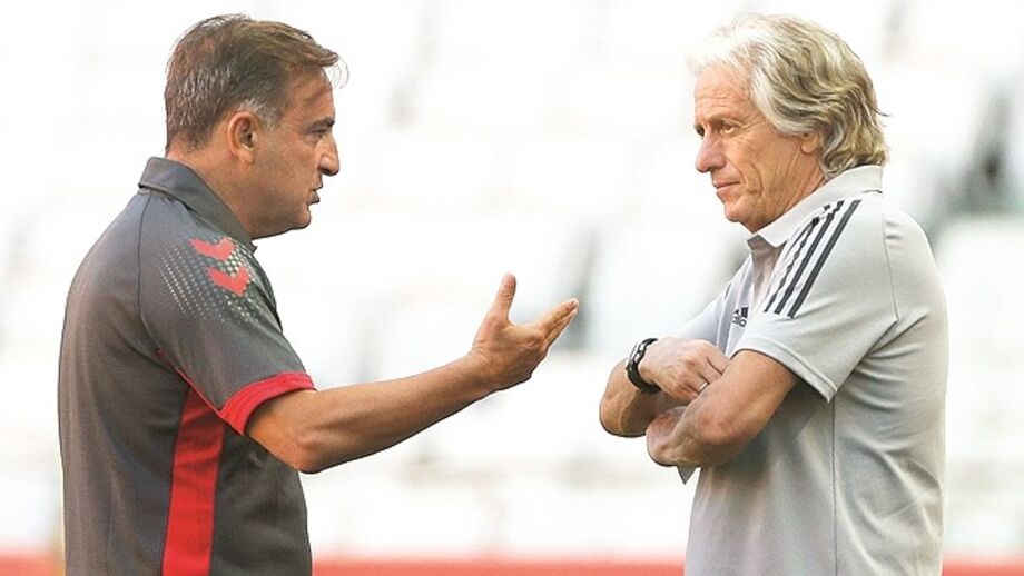 VELHOS CONHECIDOS. Carvalhal e Jorge Jesus vão reencontrar-se