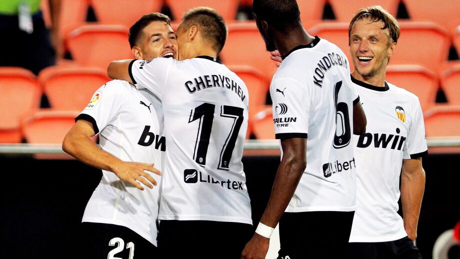 A crónica do Valencia-Levante, 4-2: Vallejo salva chés