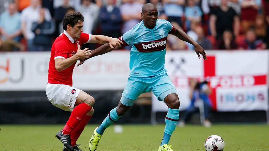 West Ham-Charlton: ação na Taça da Liga