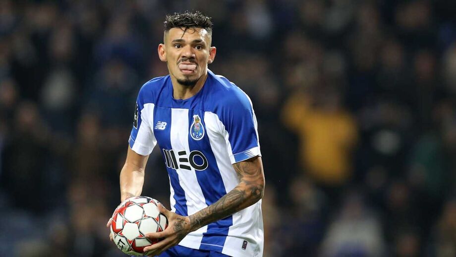 Soares está a puxar pelo salário