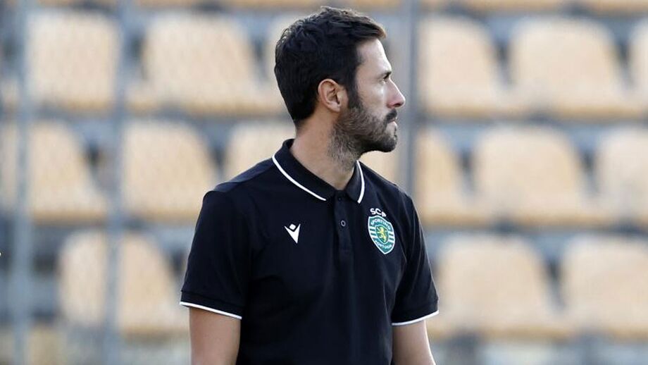 Hugo Viana reforça ligação no Sporting