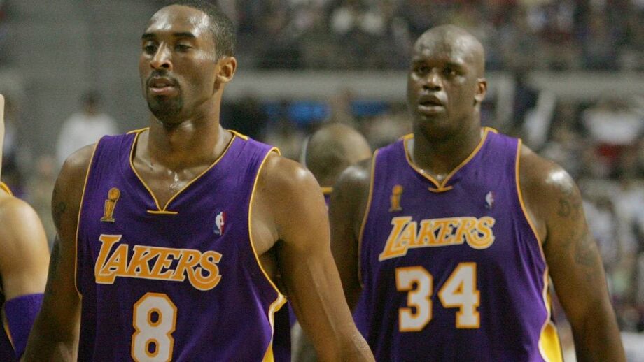 O dia em que Shaquille O'Neal esbofeteou Kobe Bryant: «Diz mais uma p... de uma palavra!»