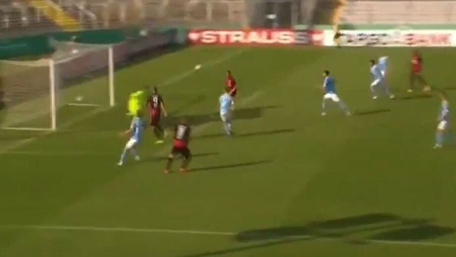 Antigo defesa do Barcelona foi a França assistir a um jogo da NBA