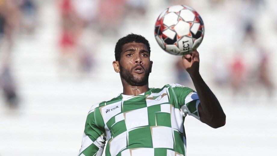 Djavan rescinde com Moreirense
