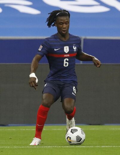 Eduardo Camavinga, médio de apenas 17 anos (Rennes)