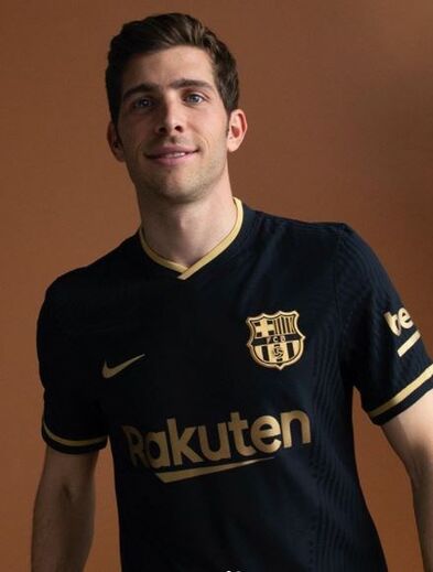 Sergi Roberto deverá ser o lateral direito titular