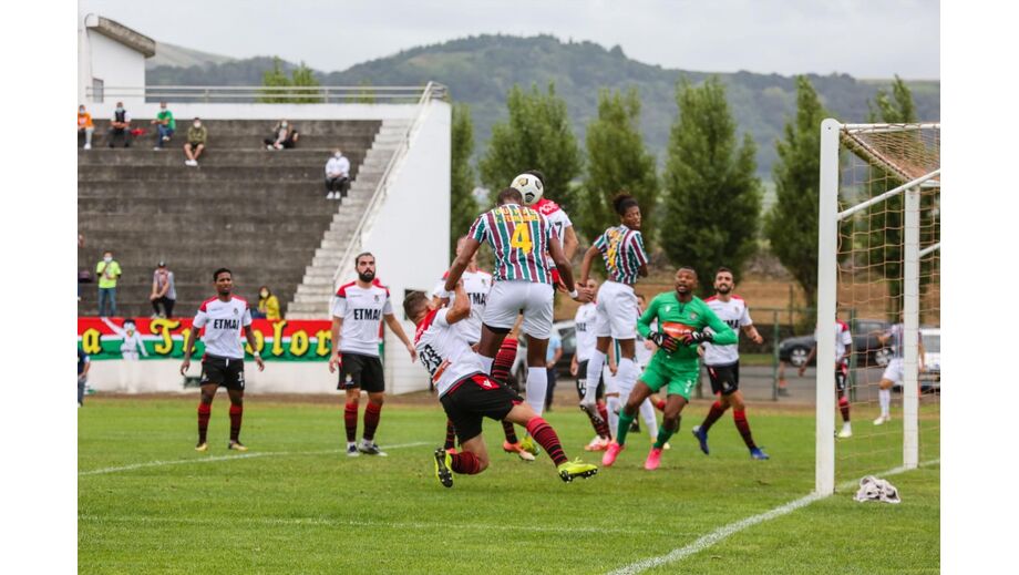 Análise Sporting 3-2 Estrela da Amadora: Leão acordou a tempo mas não fugiu  ao sofrimento - I Liga - SAPO Desporto